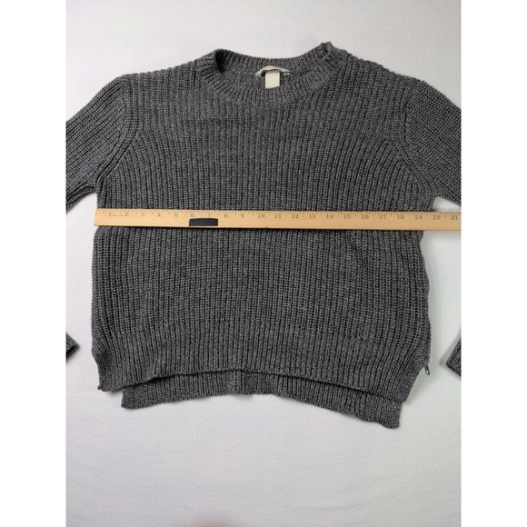 H & M Women's Long Sleeve Medium Knit With Side Zippers Pull over Gray Sweater - Picture 4 of 12